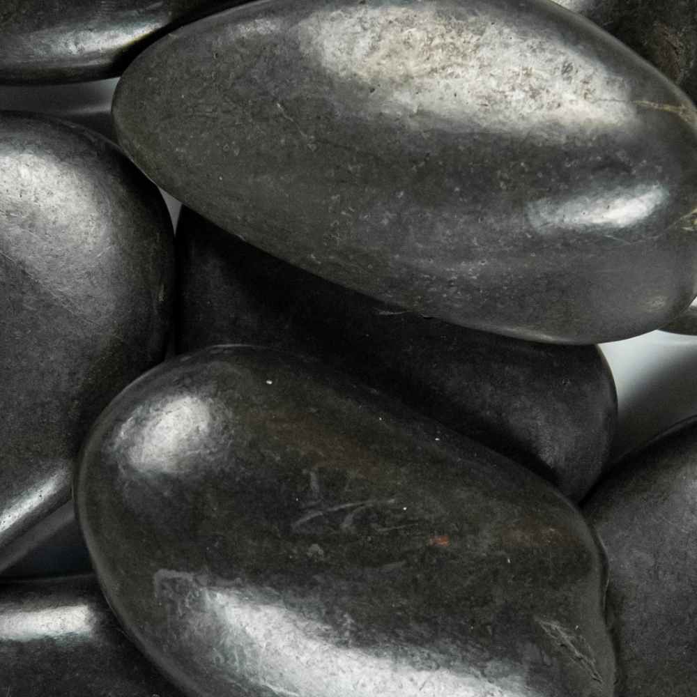 Black Polished 5-9 CM Beach Pebbles
