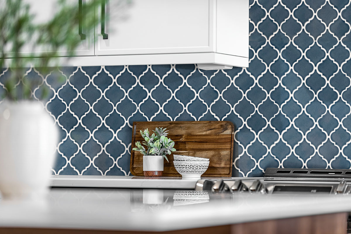 Bay Blue Arabesque 10.83X15.50 Glossy Ceramic Mosaic Tile