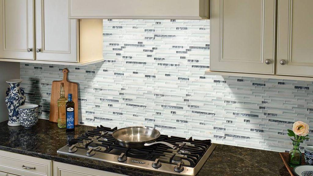 Cristallo Interlocking Pattern Glass Mosaic