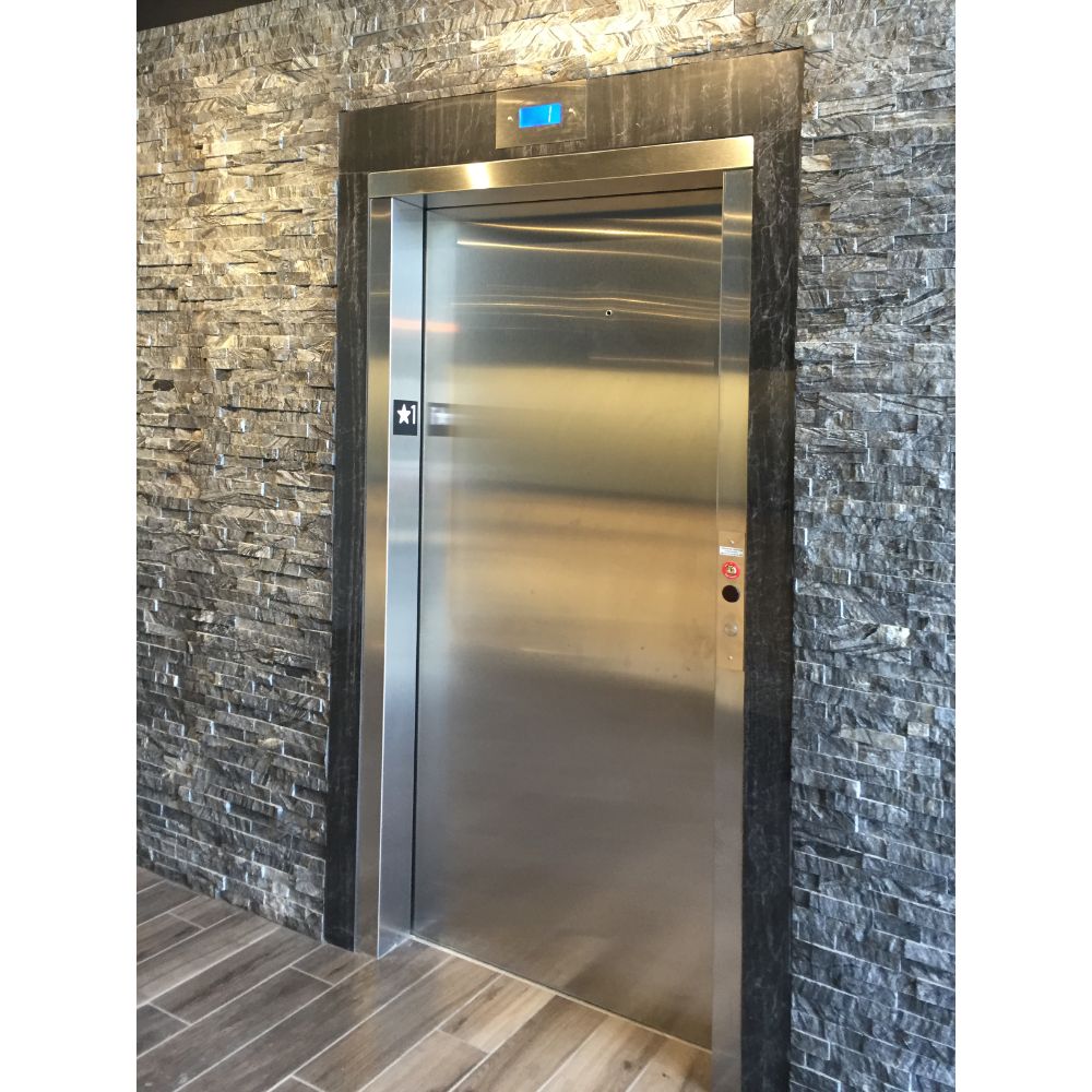 Glacial Black 6X24 Split Face Ledger Panel 