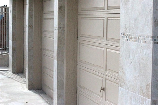 Platino Ivory 3X13 Bull Nose Glazed