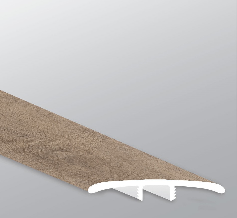 Cyrus Ryder 1.77X94 Vinyl Large Tmolding